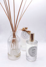 Load image into Gallery viewer, Dark Amber & Sandalwood Room Mist - JosieBear