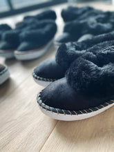 Load image into Gallery viewer, Mens Black Range Sheepskin Slippers Lucky Dip - JosieBear